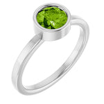 Load image into Gallery viewer, Durable and Fancy Sterling Silver Peridot Ring for Her