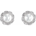 Load image into Gallery viewer, Nature-Inspired Pearl Leaf Earrings
