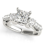 Load image into Gallery viewer, Round Cut Three Stone Engagement Ring
