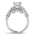 Load image into Gallery viewer, Round Cut Three Stone Engagement Ring
